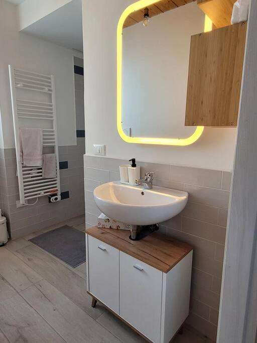Casa Fiori Blu - Figline Valdarno Apartment Ngoại thất bức ảnh